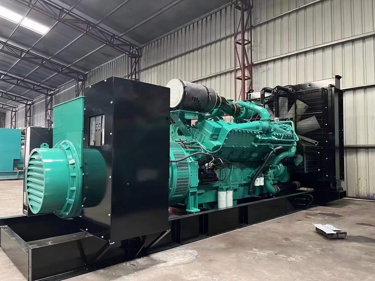元氏如何降低 800kW 柴油发电机输出电流的波动？